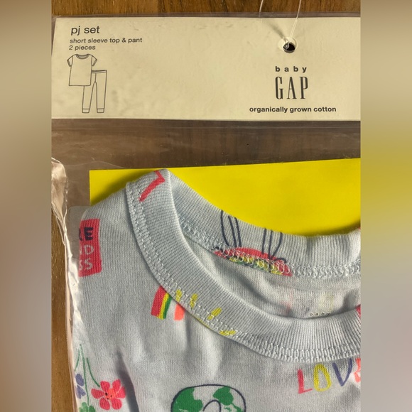 BabyGap 100% Organic Cotton Earth Graphic PJ set- by Loving Kindness Everyday - Picture 2 of 10